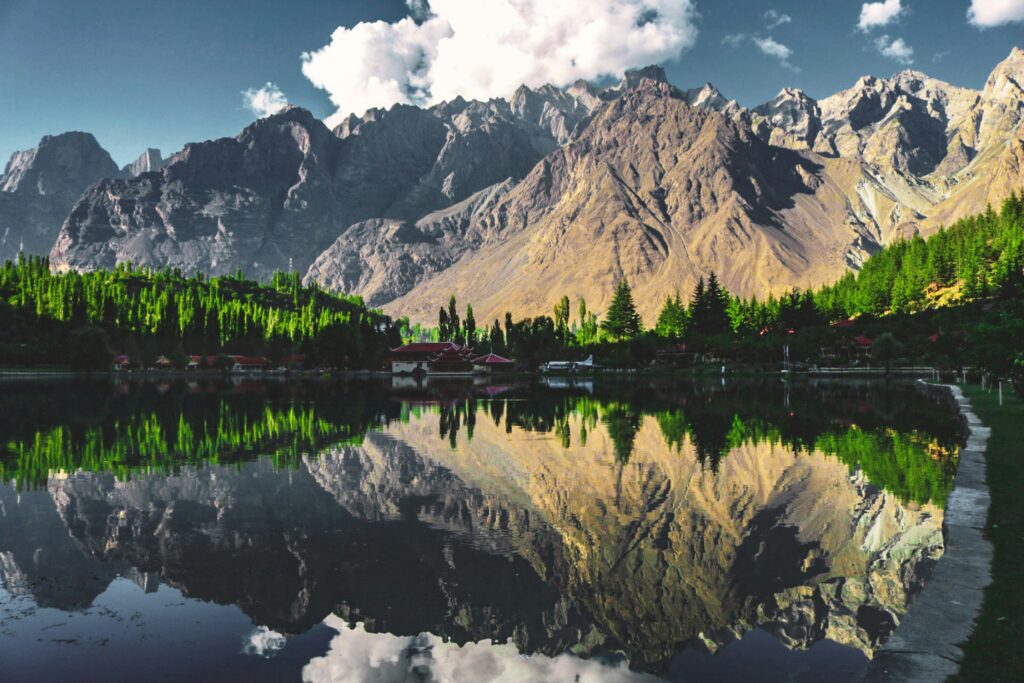 Affordable & Cheap Tour Packages in Pakistan with Transport and Hotel for Families