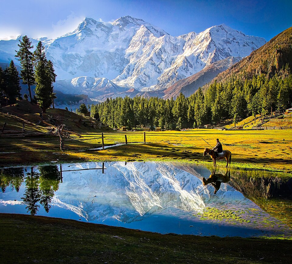 cheap tour packages in Pakistan with transport and hotel